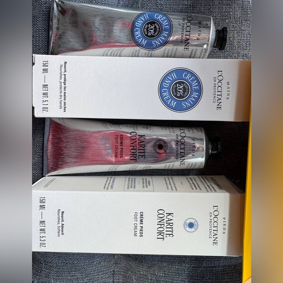 L'OCCITANE hand and foot cream plus hand scrub Gift Set - Picture 3 of 7